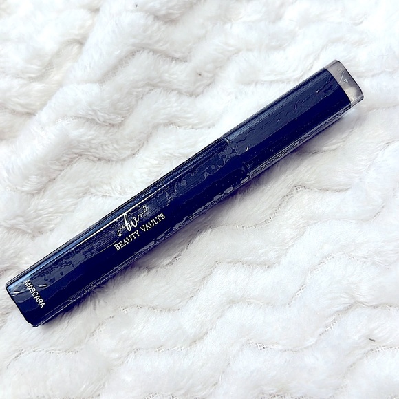 NEW + Factory Sealed : BEAUTY VAULTE Black Mascara
0.5 oz, Full Size - Picture 1 of 12